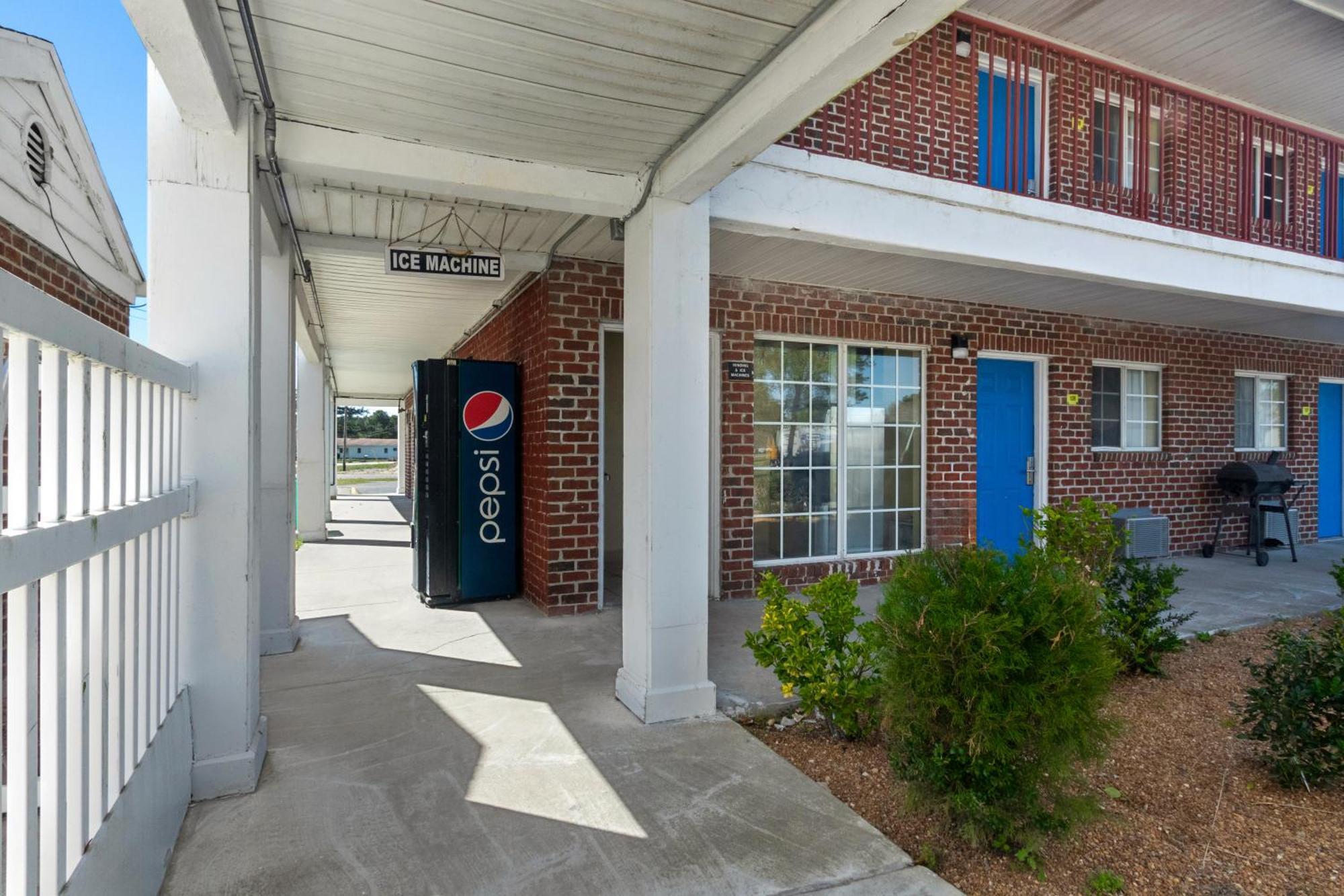 Americas Best Value Inn Edenton Екстер'єр фото